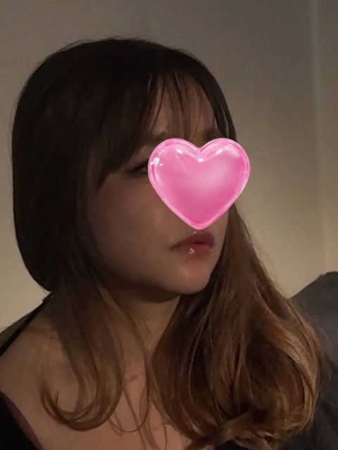 ミニー☆めちゃ潮吹きまくる美女